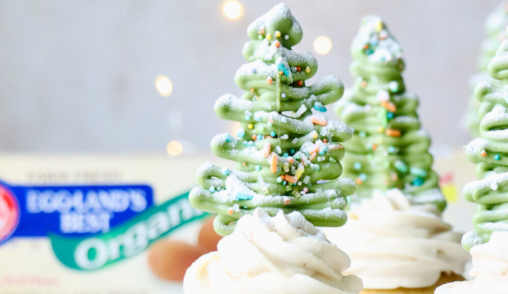 Photo of Almond Orange Christmas Tree Cupcakes
