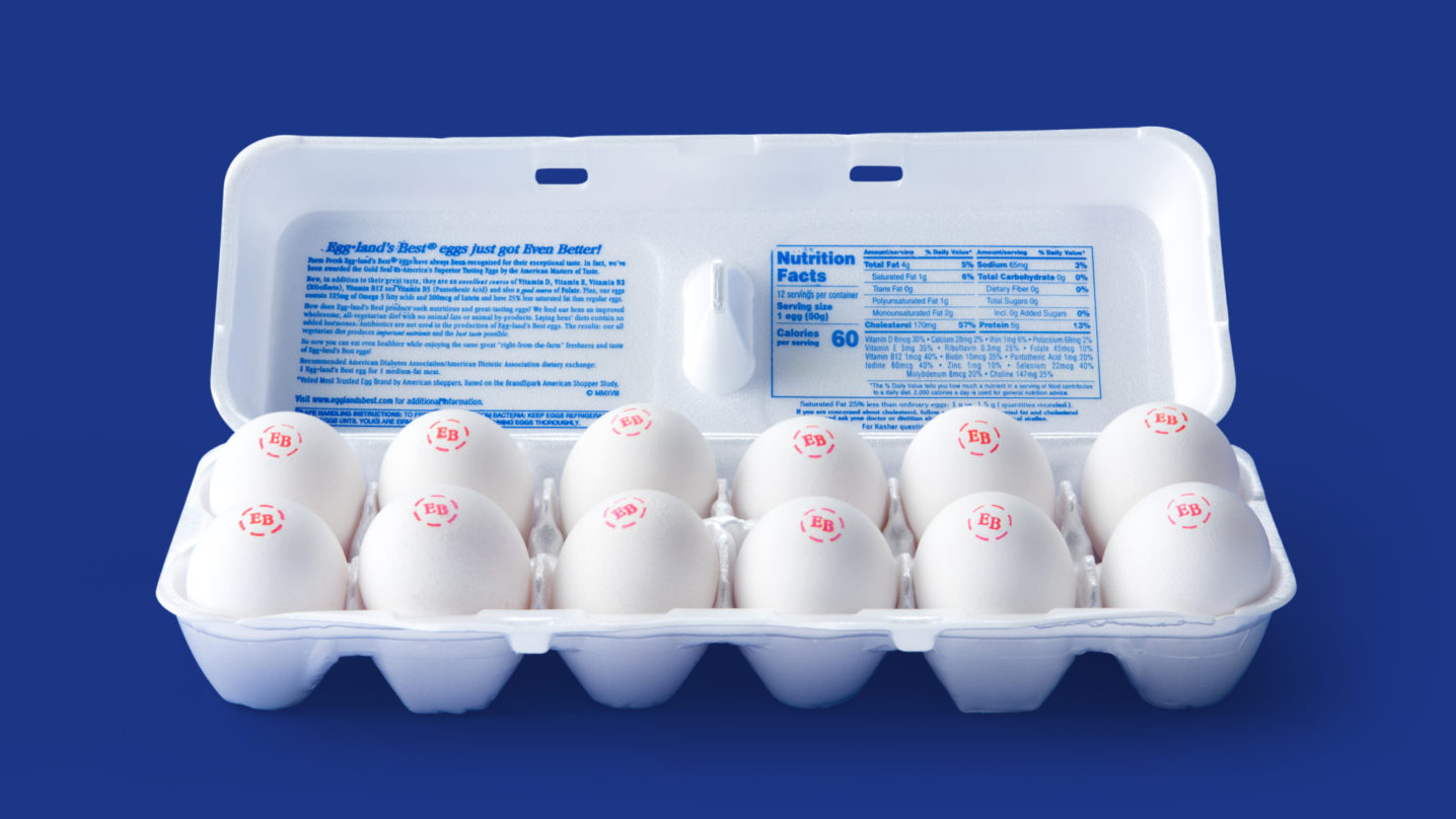 Eggland's Best Classic Eggs 12-Ct Carton Open
